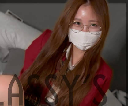 FC2PPV-4665799 戴眼镜的18岁可爱女孩 FC2PPV-4665799 戴眼镜的18岁可爱女孩