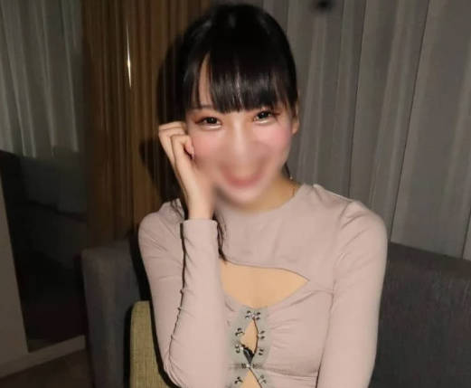 FC2PPV-4607884 住在东京的21岁F罩杯女孩 FC2PPV-4607884 住在东京的21岁F罩杯女孩